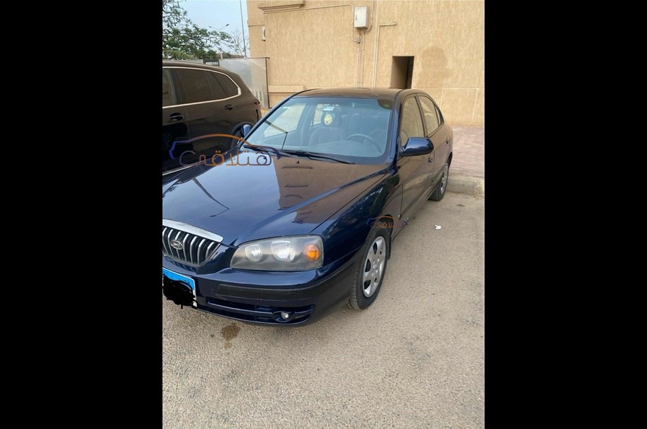 Elantra Hyundai أزرق