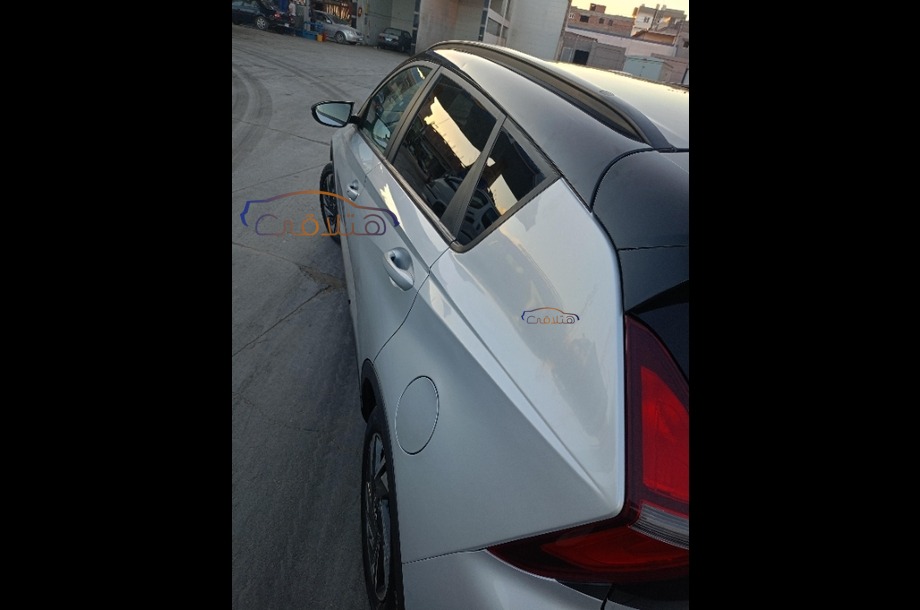 Bayon Hyundai White