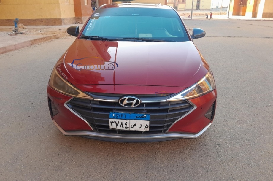 Elantra AD Hyundai احمر