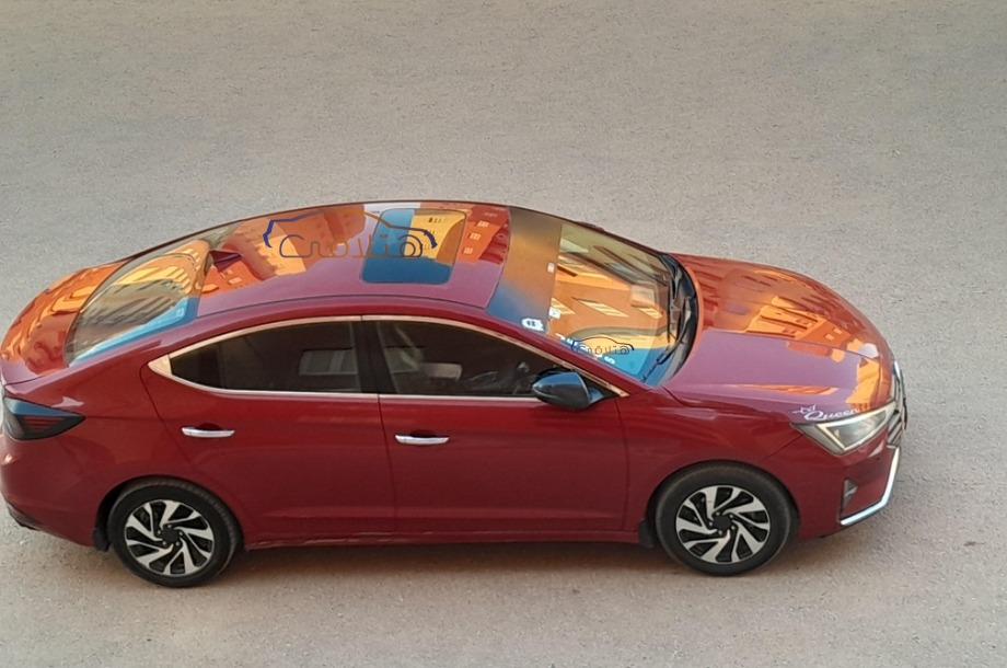 Elantra AD Hyundai احمر
