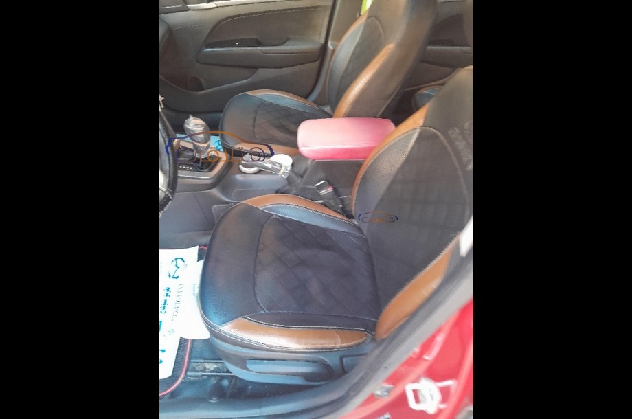 Elantra AD Hyundai احمر