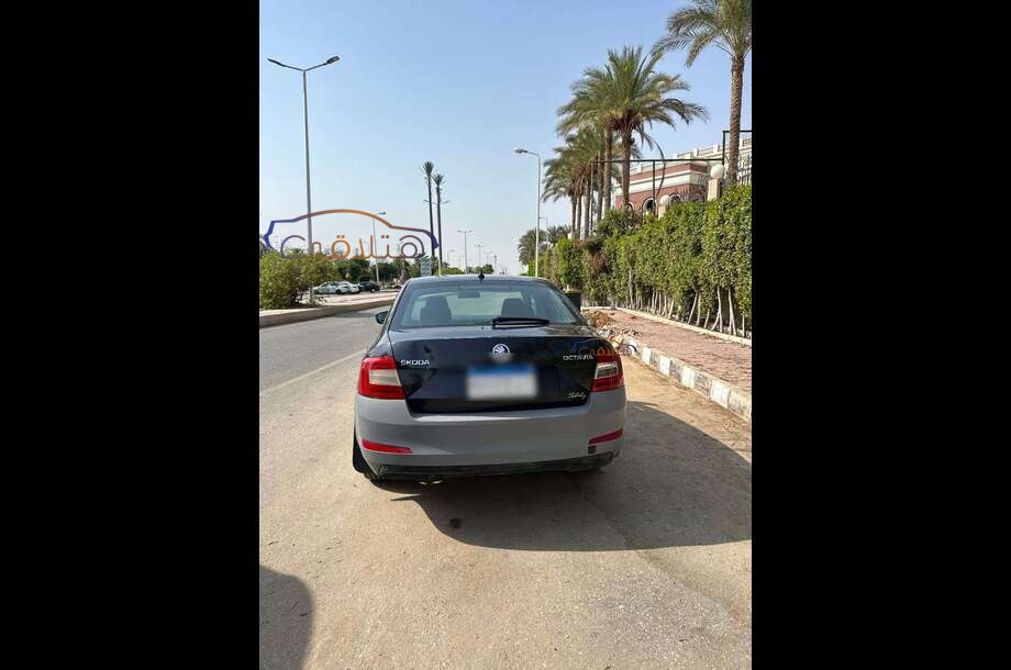 Octavia A7 Skoda أسود