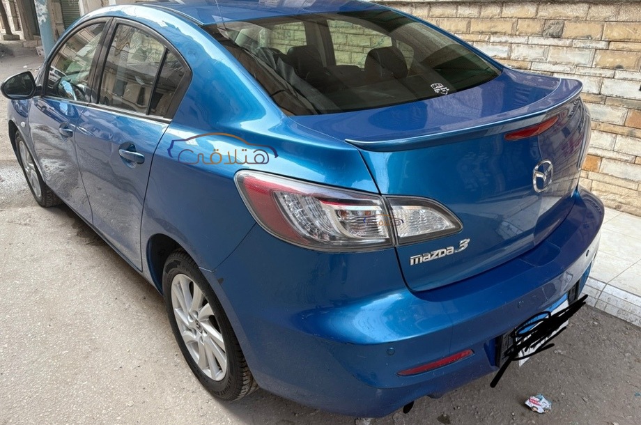 Mazda 3 Mazda أزرق