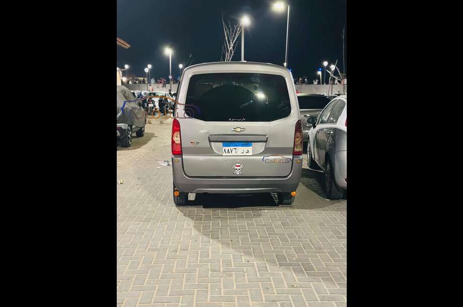 N300 Chevrolet فضي