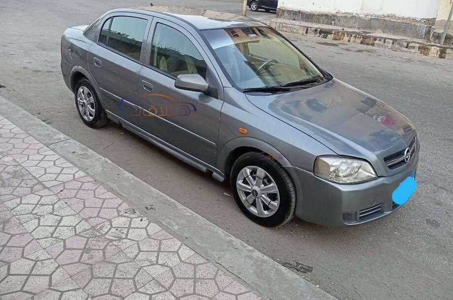 Astra Opel رمادي