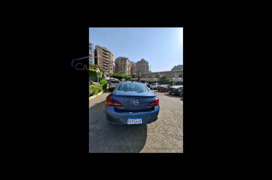 Astra Opel أزرق