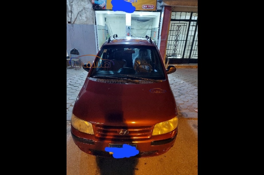 Matrix Hyundai Dark red