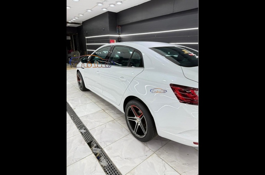 Megane Renault White
