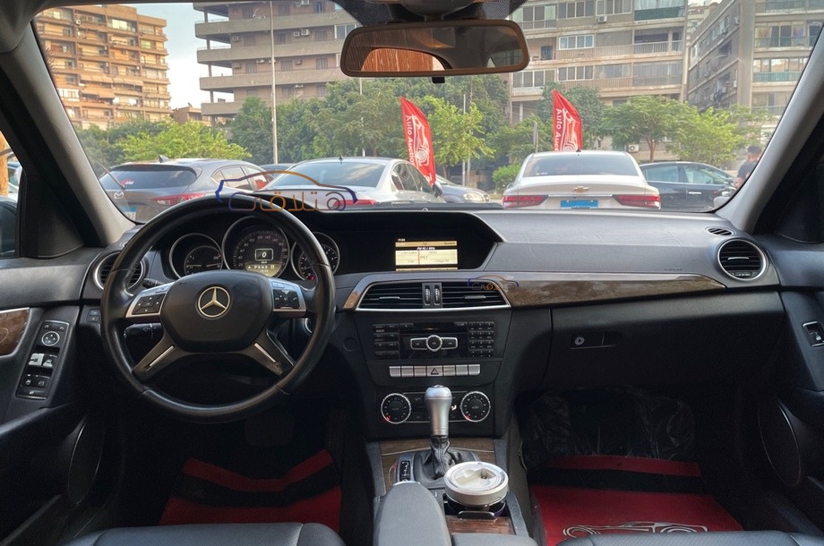 C 180 Mercedes بترولي