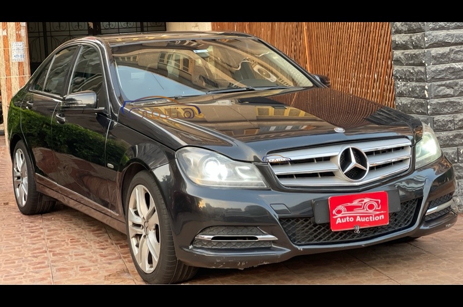 C 180 Mercedes بترولي