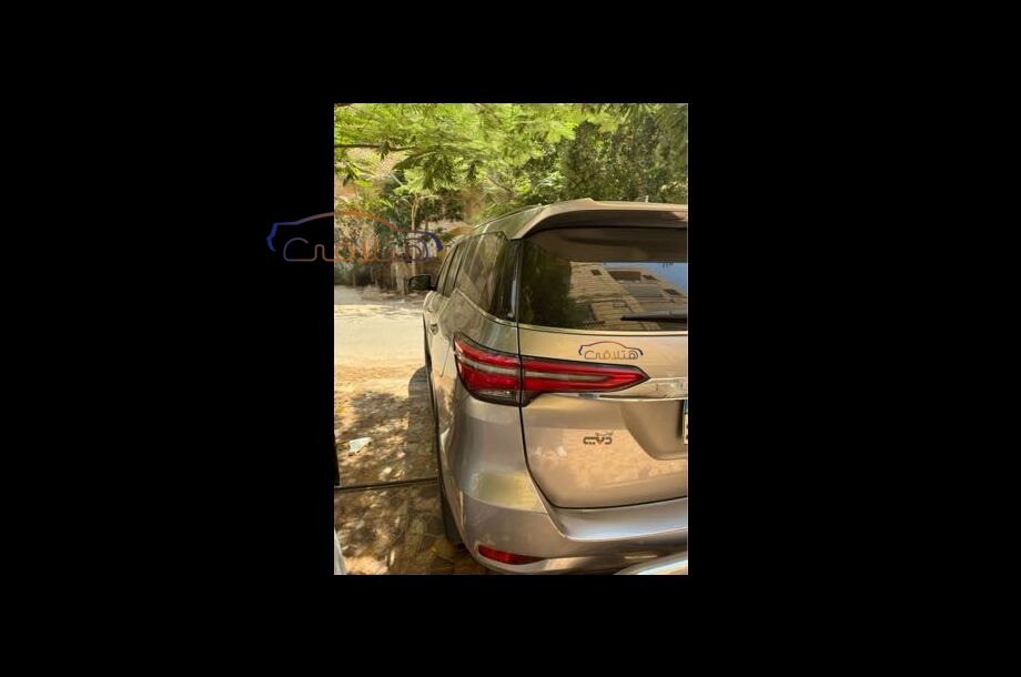 Fortuner Toyota Gray