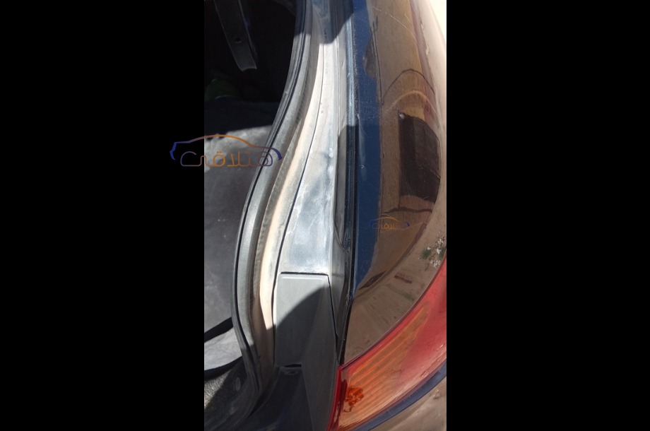 Elantra HD Hyundai أسود