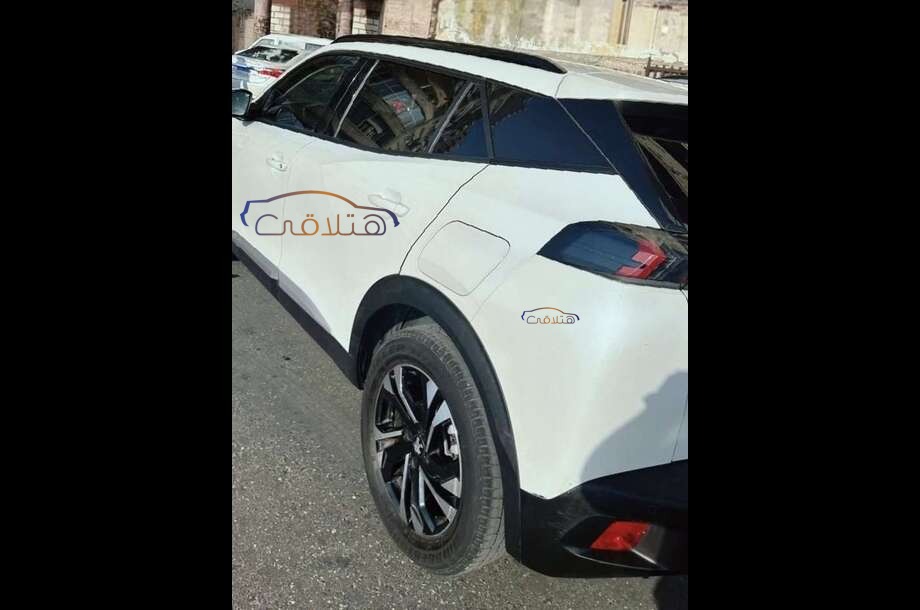 2008 Peugeot أبيض