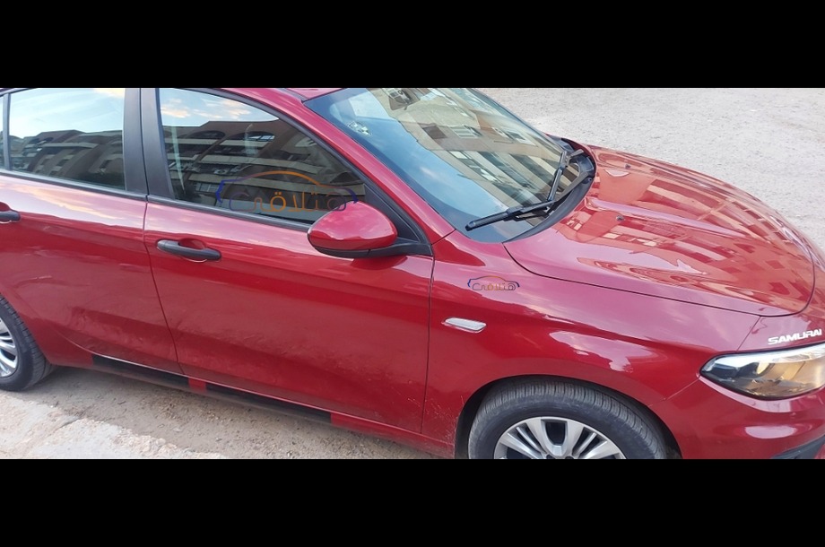Tipo Fiat Dark red