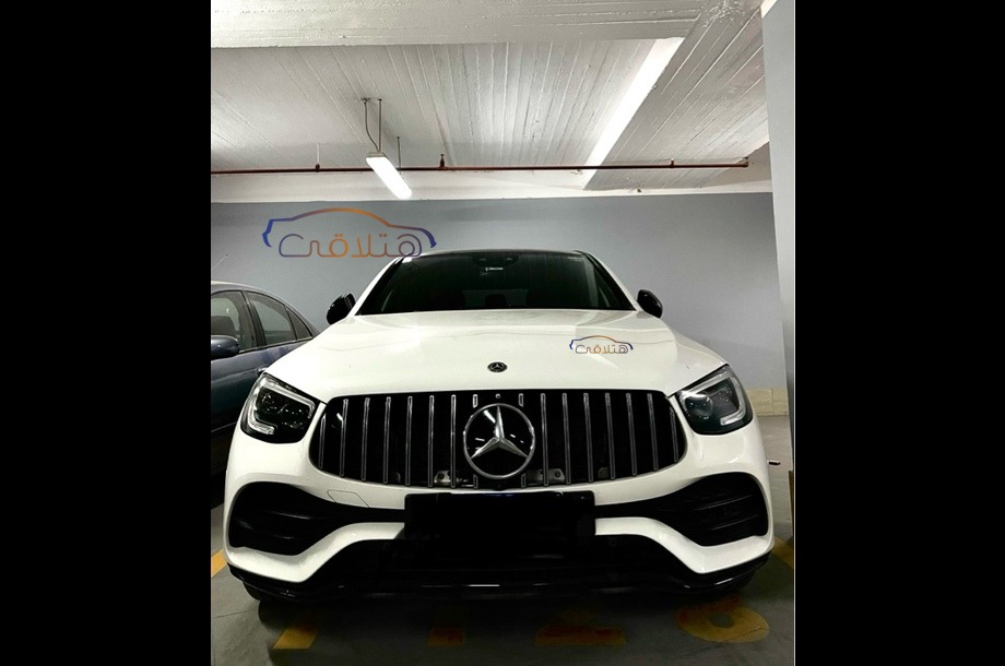 GLC 300 Mercedes أبيض