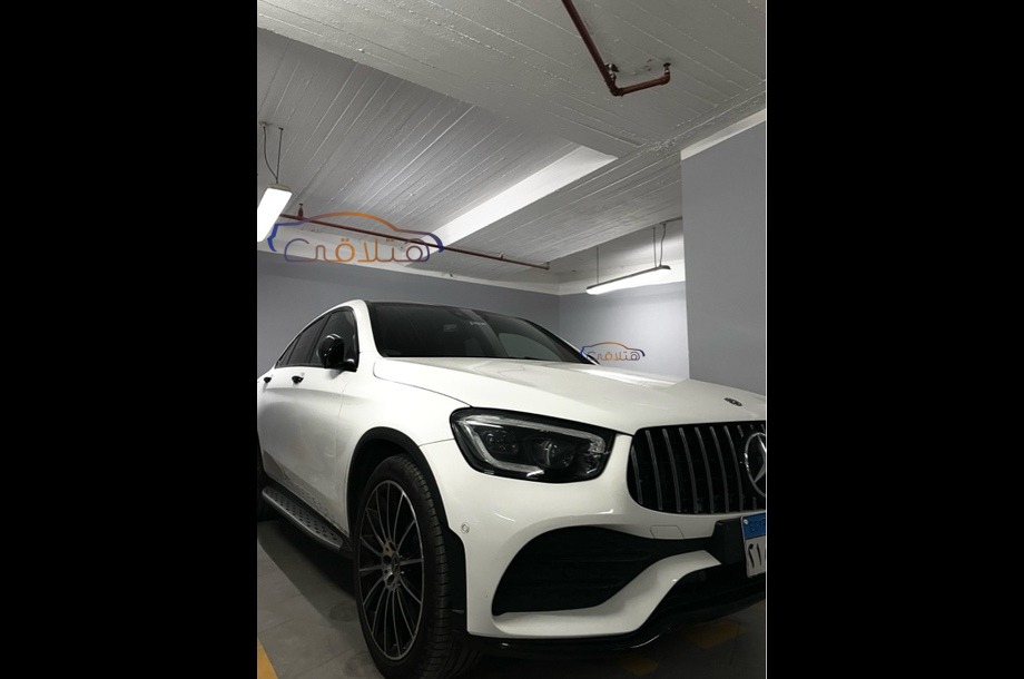 GLC 300 Mercedes أبيض