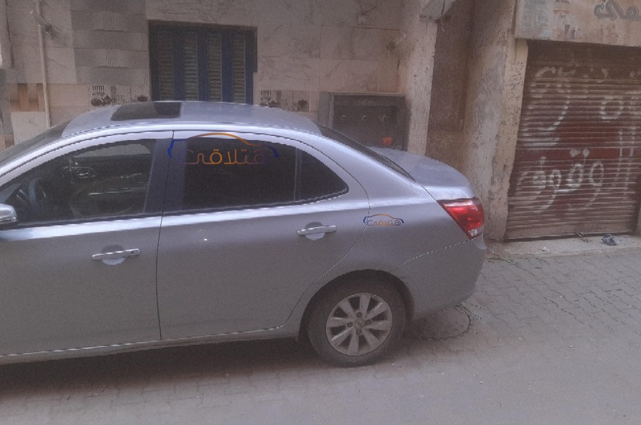 Optra Chevrolet فضي