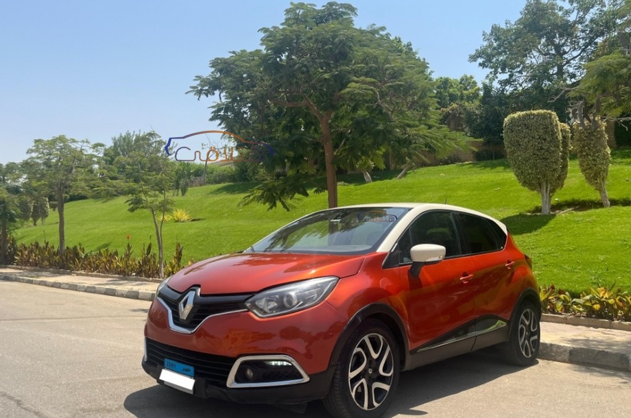 Captur Renault برتقالى