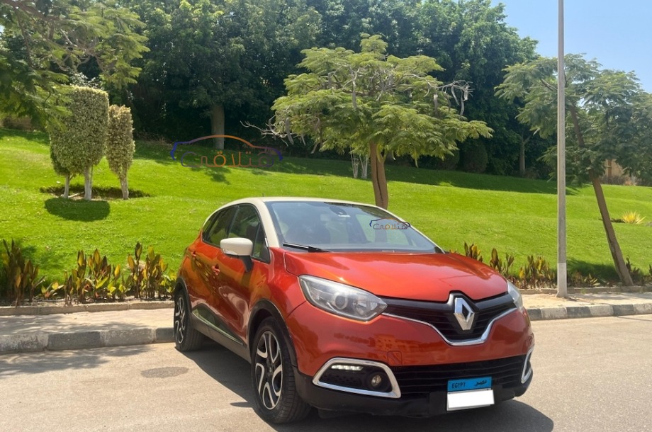 Captur Renault برتقالى