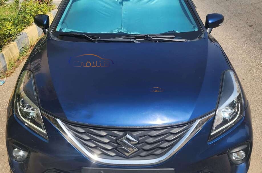 Baleno Suzuki الأزرق الداكن