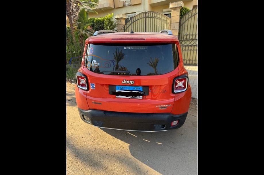 Renegade Jeep برتقالى