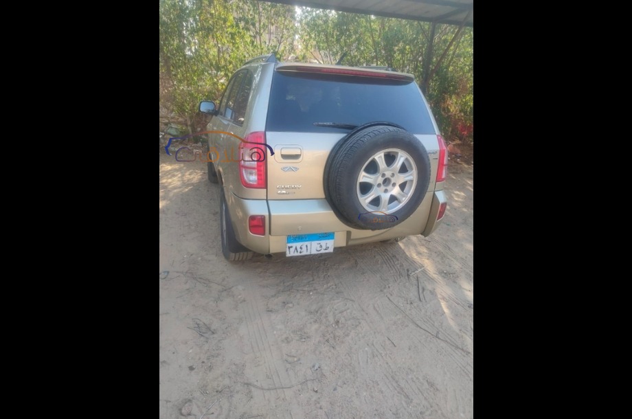 Tiggo 3 Chery ذهبي