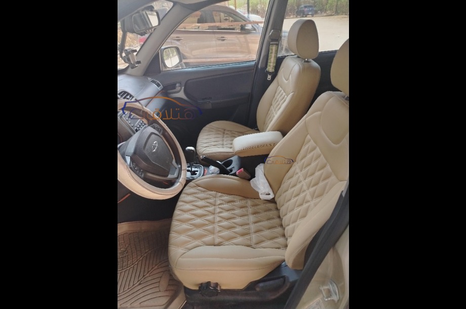 Tiggo 3 Chery ذهبي