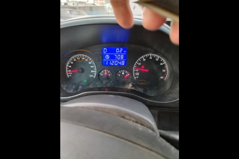 Tiggo 3 Chery ذهبي