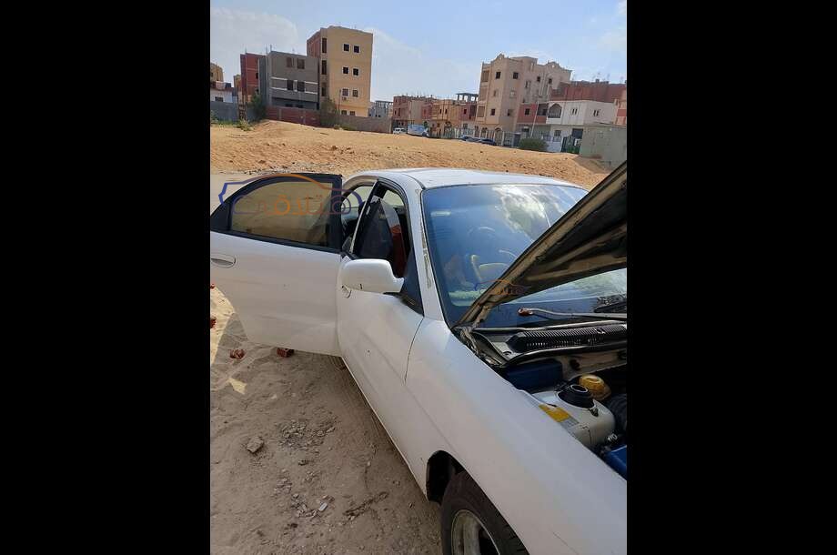 Nubira 1 Daewoo أبيض
