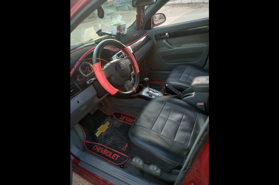 Optra Chevrolet احمر