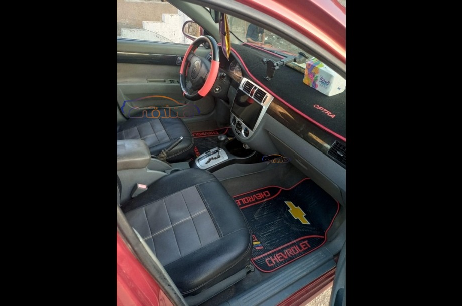 Optra Chevrolet احمر