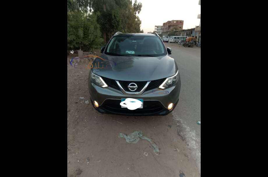 Qashqai Nissan Gray