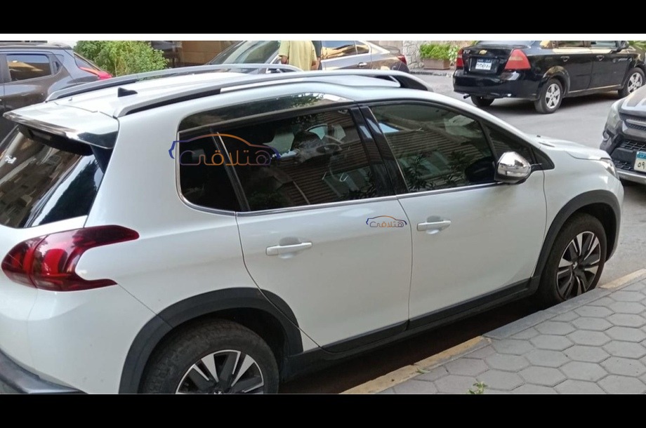 2008 Peugeot أبيض