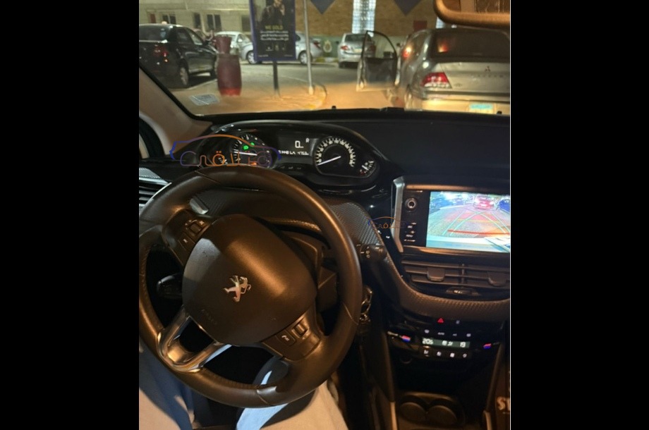 2008 Peugeot أبيض