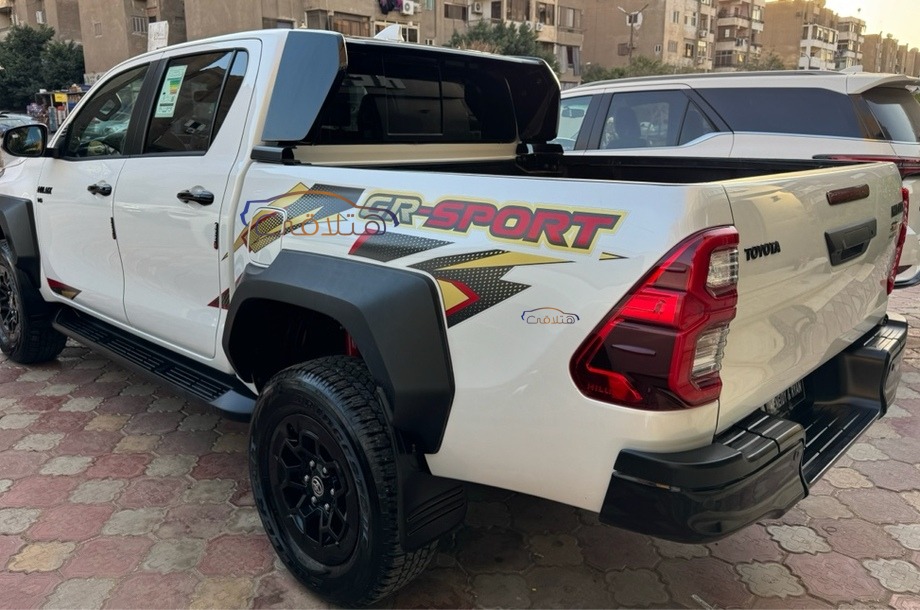 Hilux Toyota White