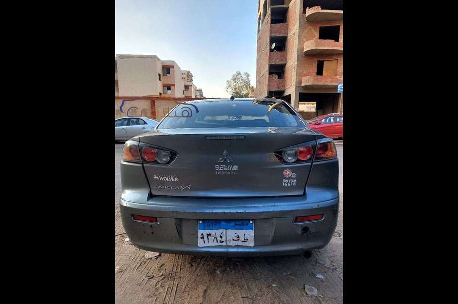 Lancer EX Shark Mitsubishi فضي