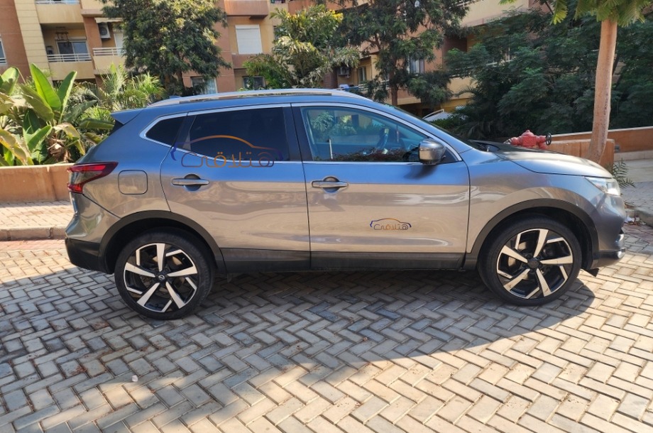 Qashqai Nissan رمادي