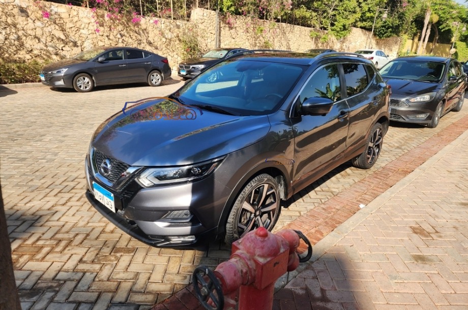 Qashqai Nissan رمادي