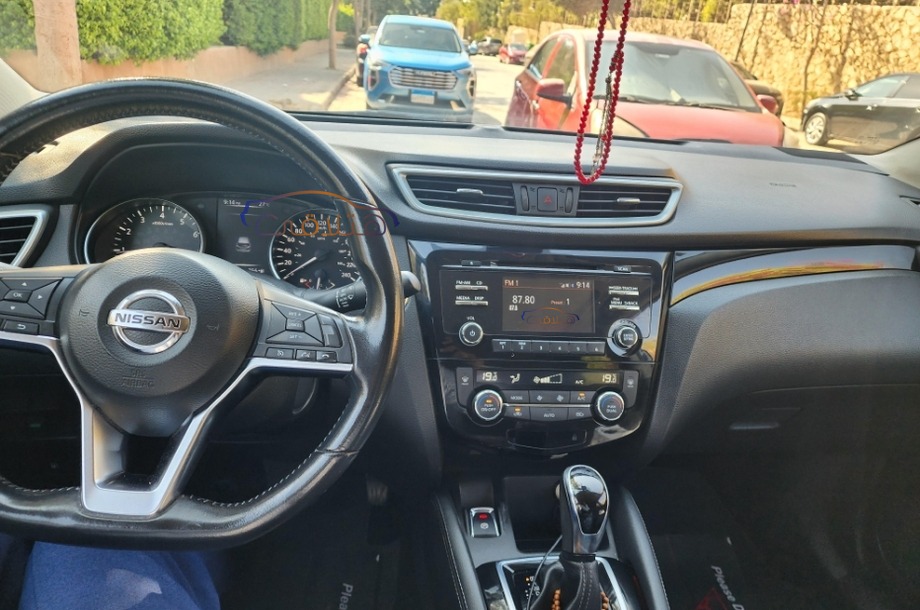 Qashqai Nissan رمادي