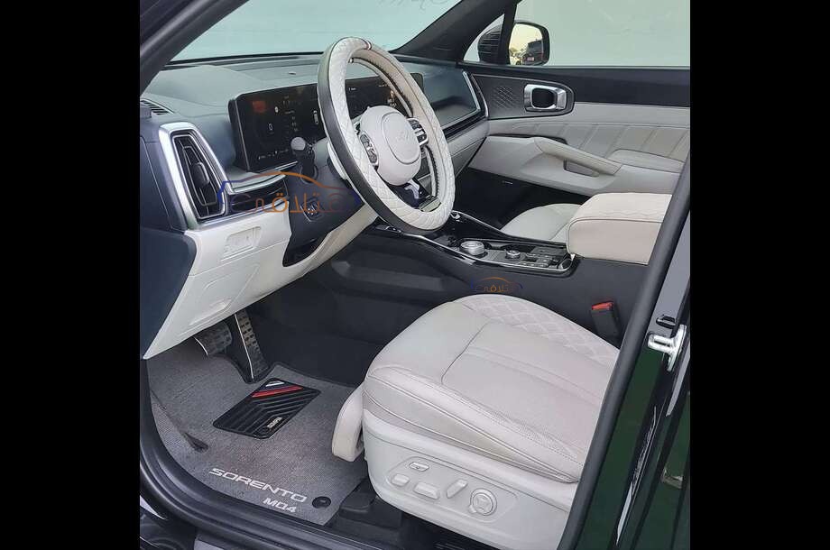 Sorento Kia أسود