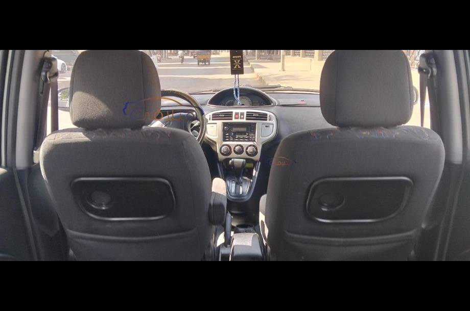 Matrix Hyundai أخضر