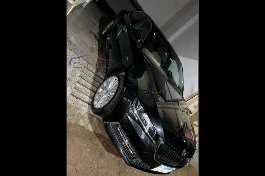 Superb Skoda Black