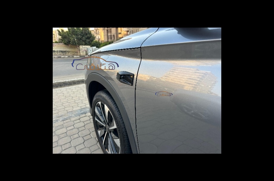 Song Plus Byd فضي