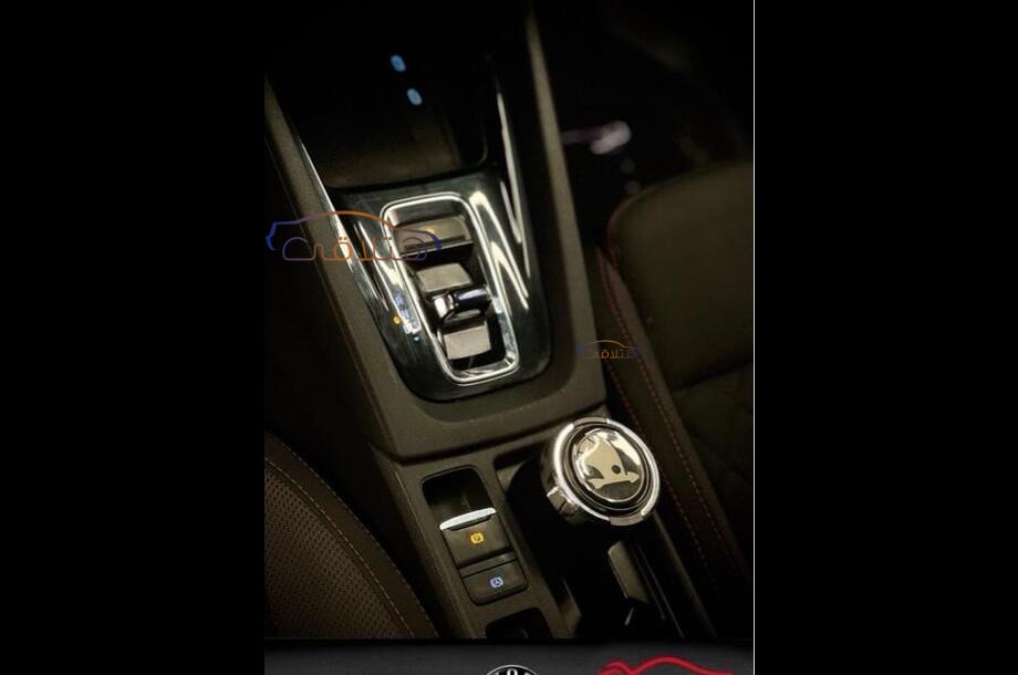 Octavia A8 Skoda احمر