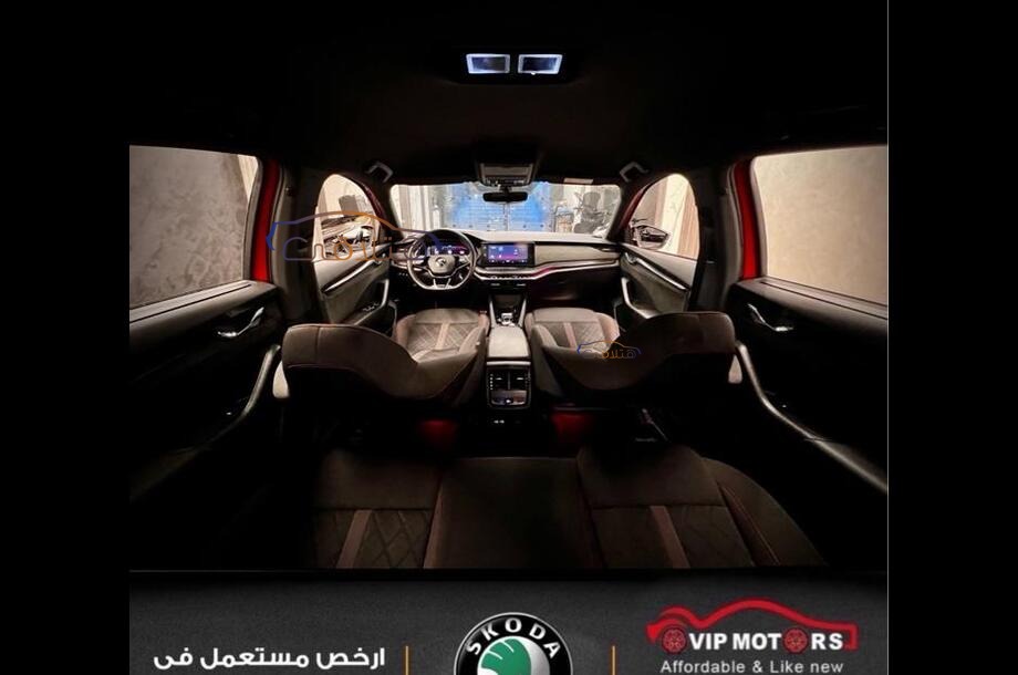 Octavia A8 Skoda احمر