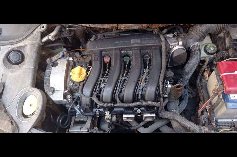 Megane Renault Silver