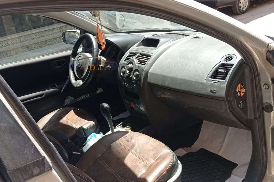 Megane Renault Silver