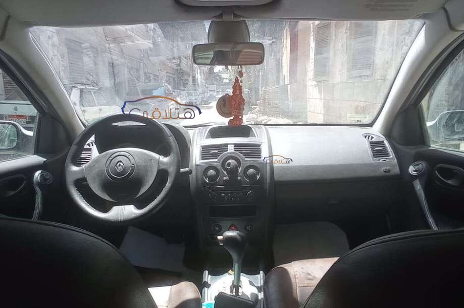 Megane Renault Silver