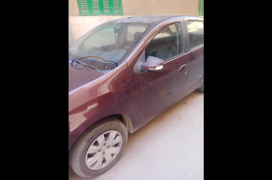 Sandero Renault Eggplant