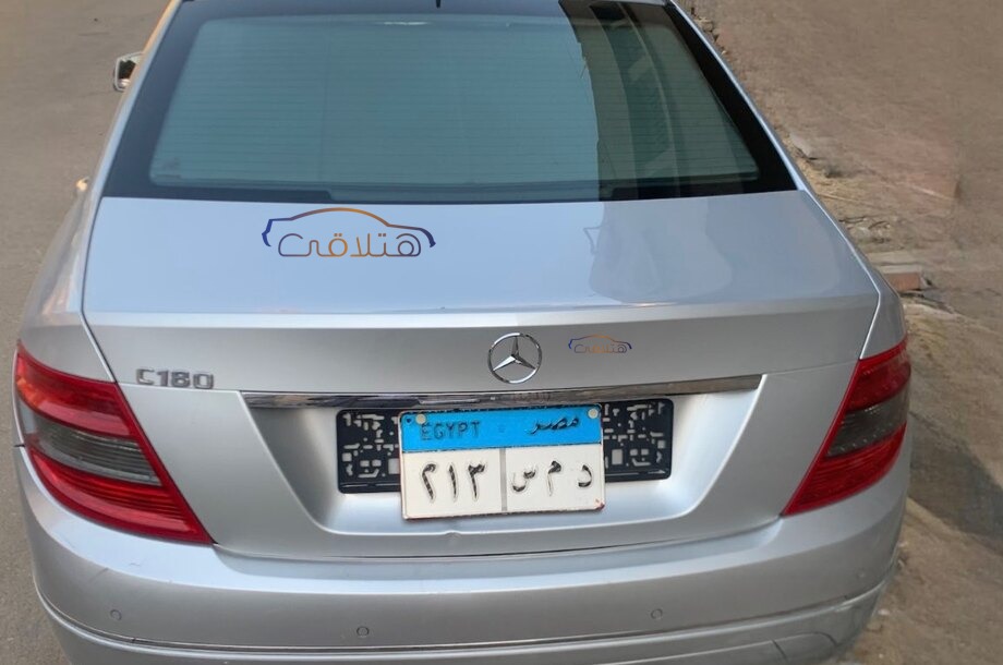 C 180 Mercedes فضي